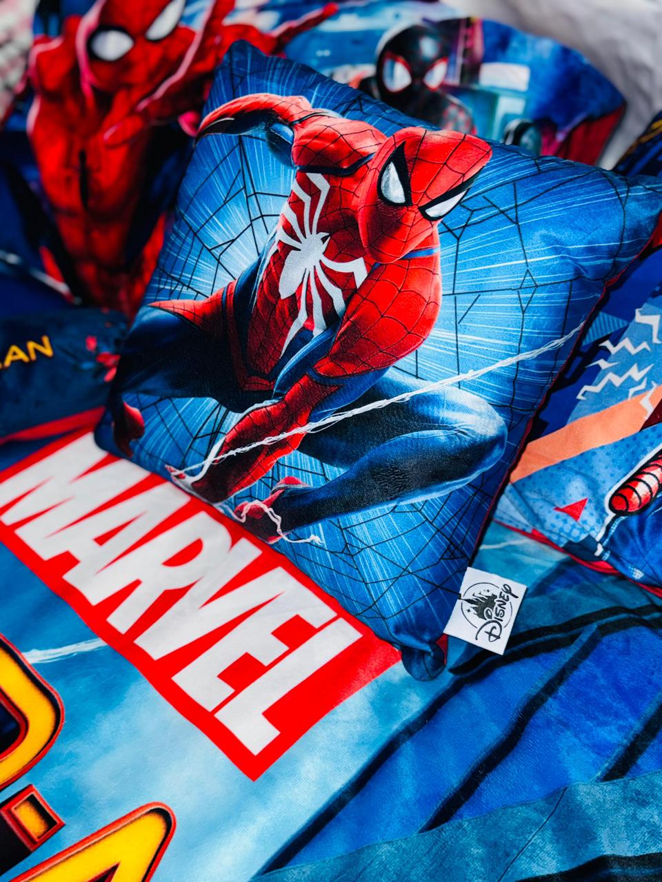 Spiderman Duvet - Image 2