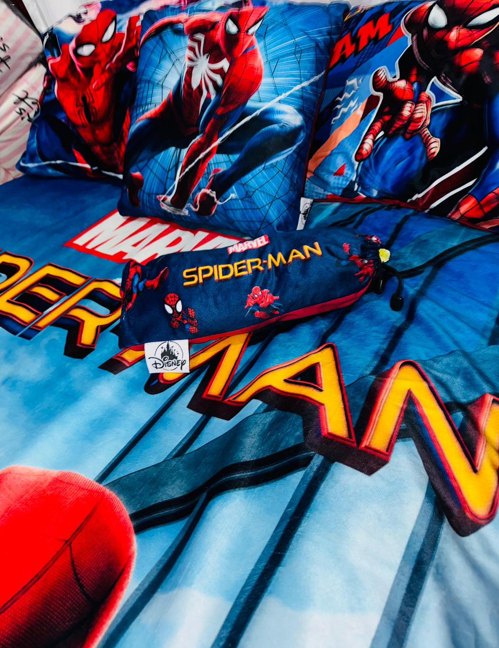 Spiderman Duvet - Image 4